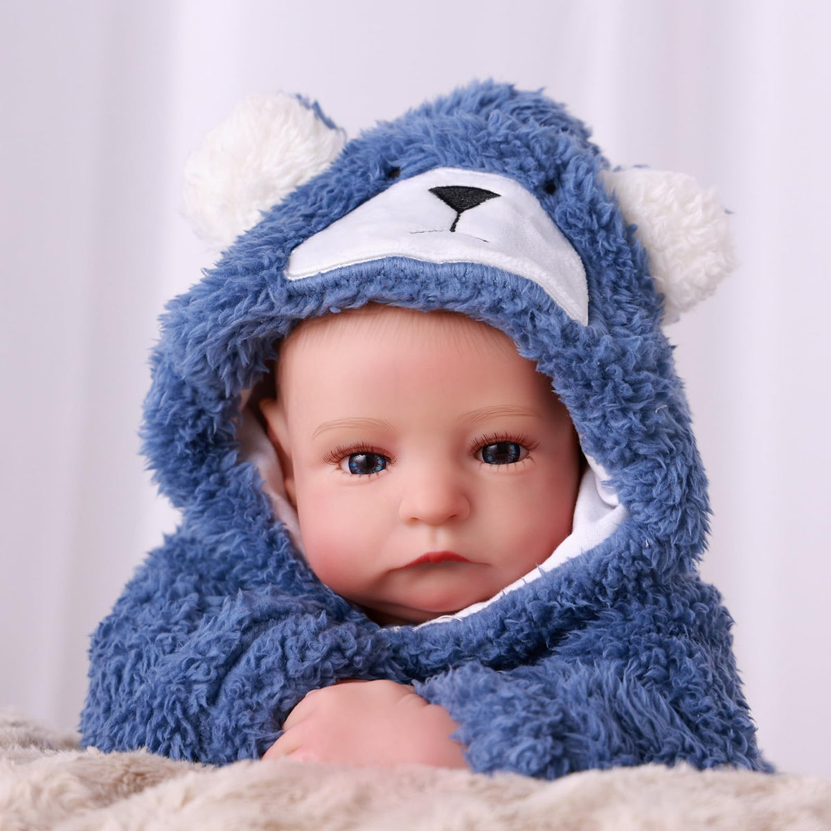 17 Inch Lifelike Reborn Baby Dolls Boy with Play Accessories Z442376