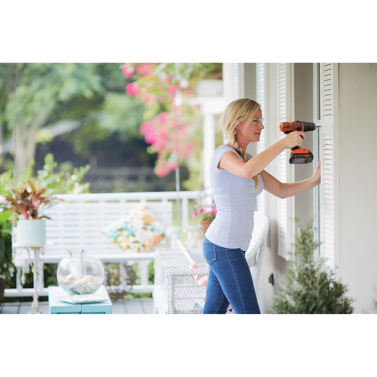20V MAX Cordless Drill and Driver 3/8 Inch Q834