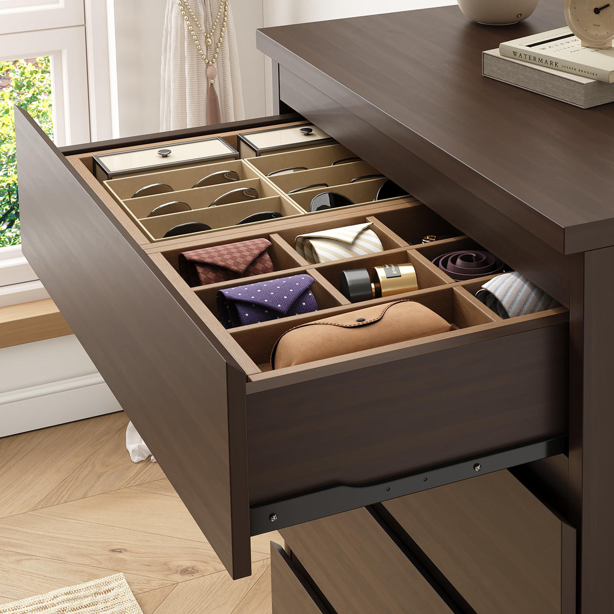Brown 5 Drawer Wood Dresser O53559