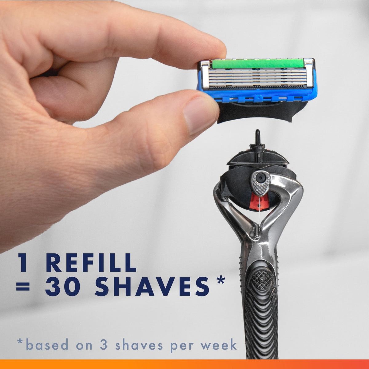 Razor with 12 Blade Refills M768