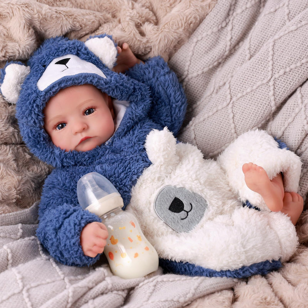 17 Inch Lifelike Reborn Baby Dolls Boy with Play Accessories Z442376