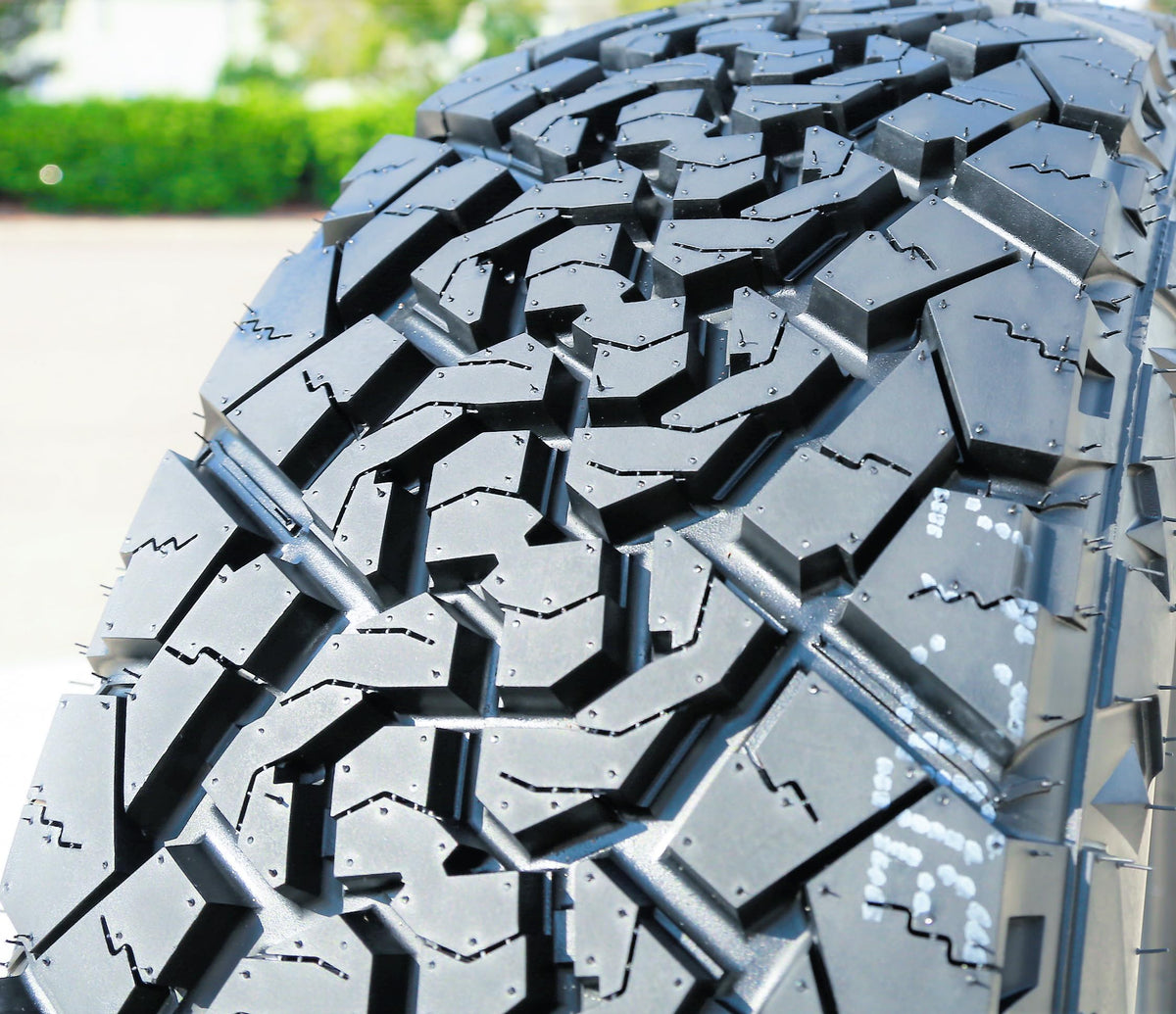 4 x LT265/70R18 Tires B7792
