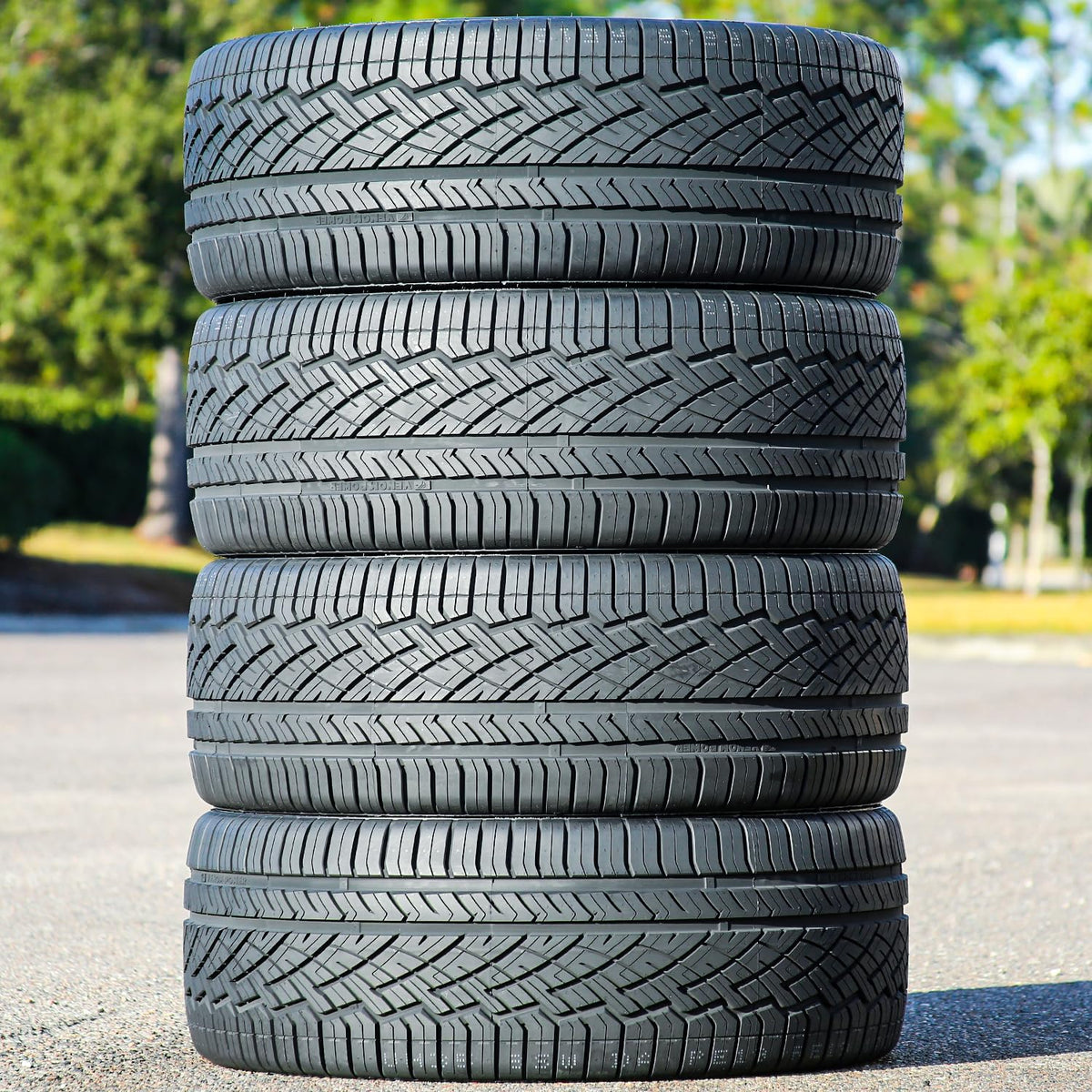 235/40ZR18 95W XL All Season Tires A71905