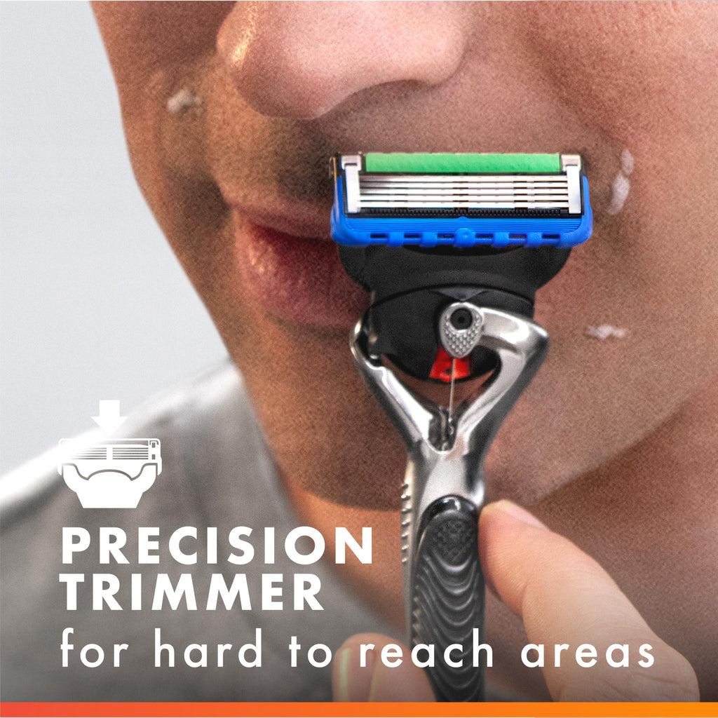 Razor with 12 Blade Refills M768