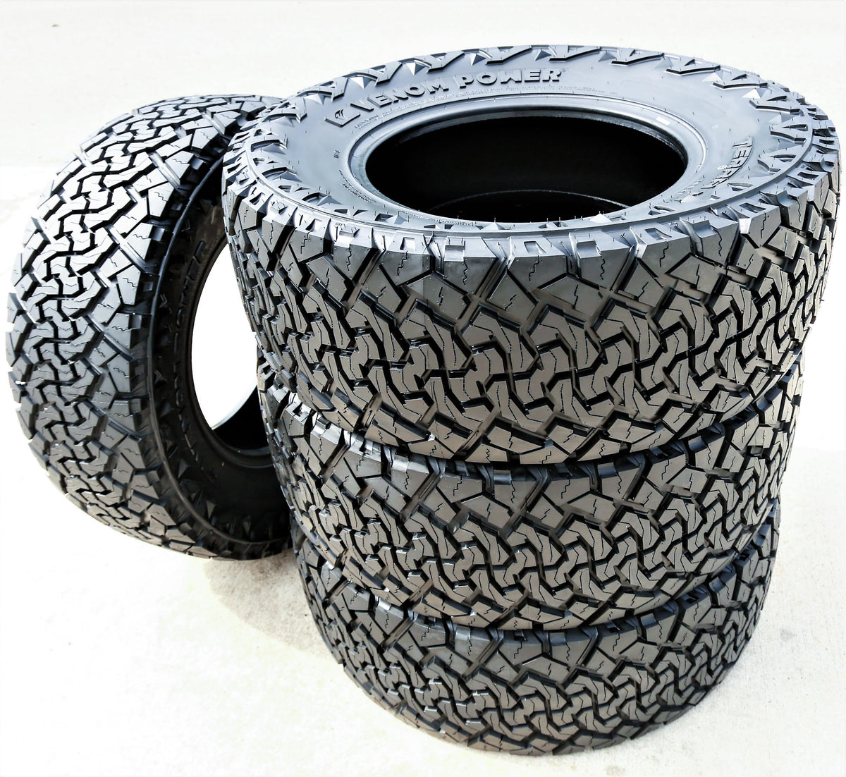 4 x LT265/70R18 Tires B7792